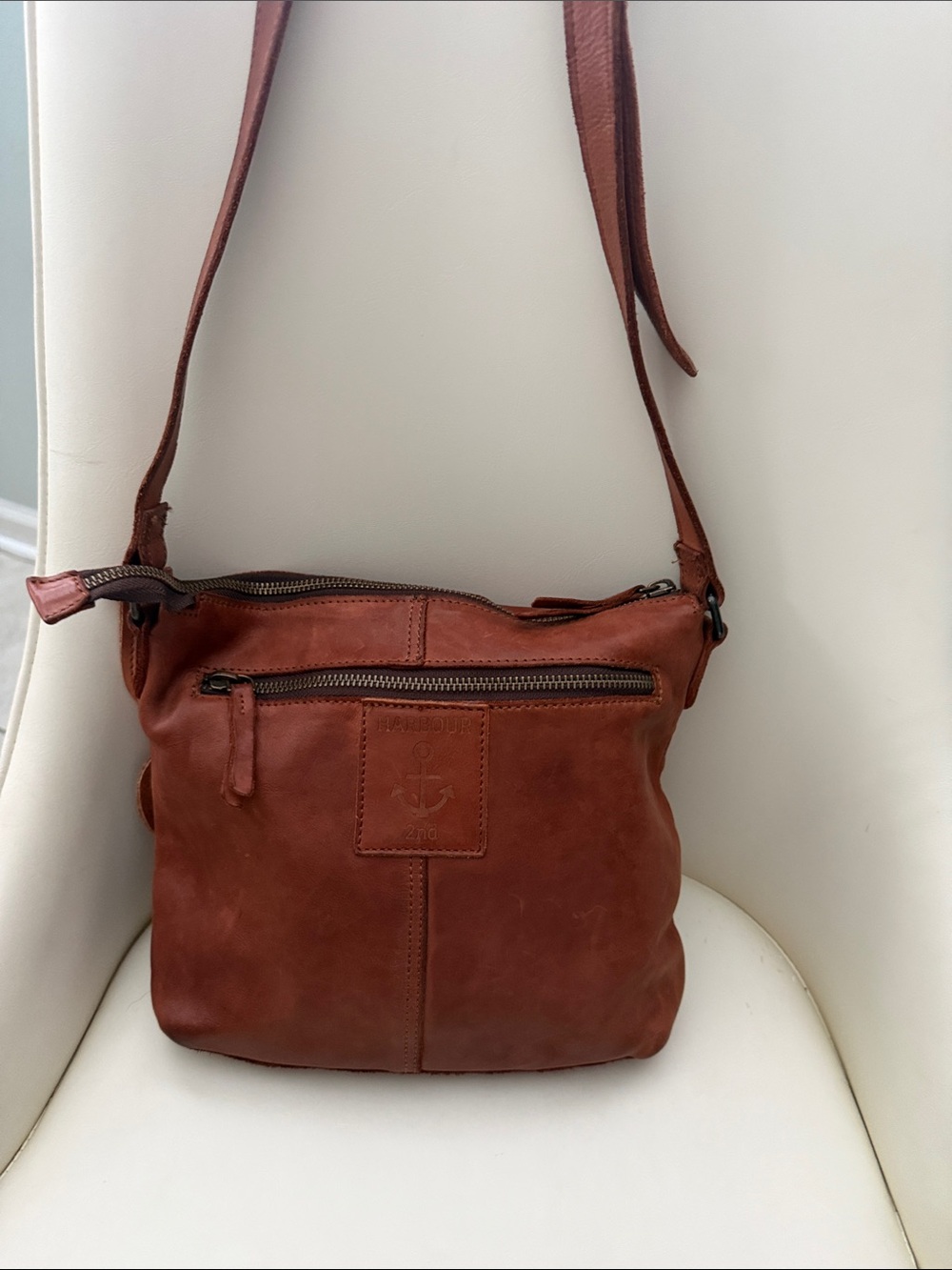 Harbour 2nd Hazel Leather Cognac Brown Crossbody Distressed Messenger Bag 227 - Picture 3 of 14